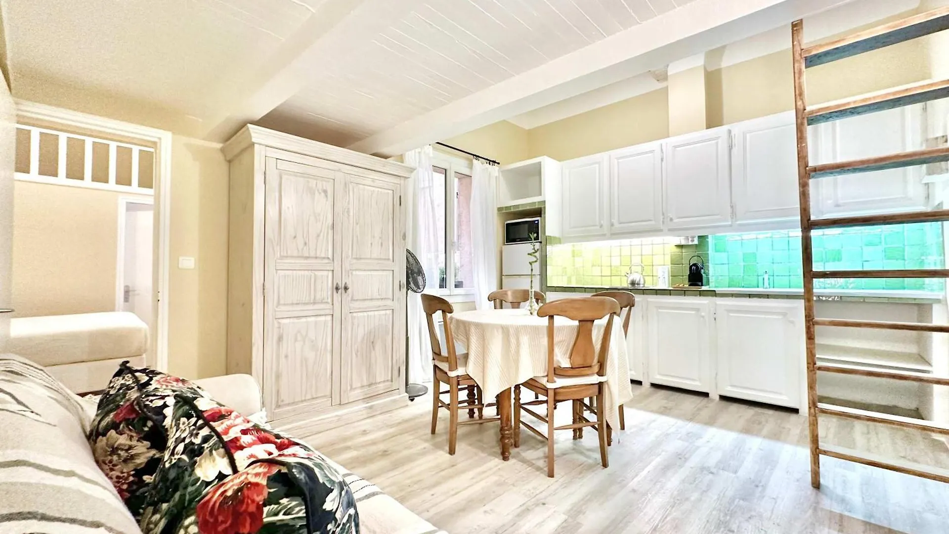 Apartmán Ersextius, Mjd, Aix-En-Provence 0*,